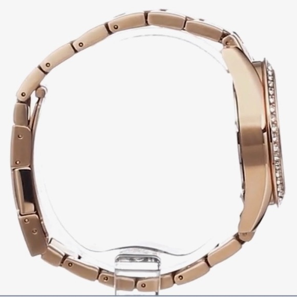 Fossil Women's Multifunction Watch - Excellent Condition! Worn Once! - Picture 10 of 11